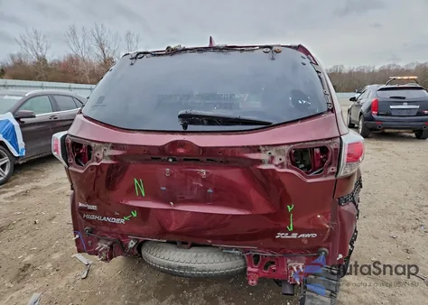 2015 Toyota Highlander Xle from USA, damaged, VIN 5TDJKRFH9FS076127